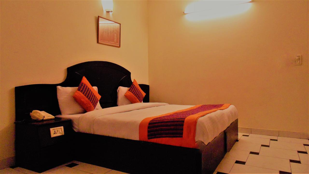 Hotel Maharaja Delhi  Esterno foto